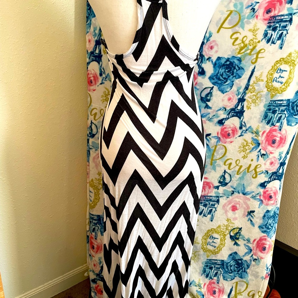 Long black and white maxi!! Like new!